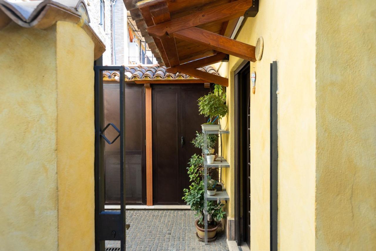 Casa Orsini, B&B And Winery Monterotondo  Zewnętrze zdjęcie